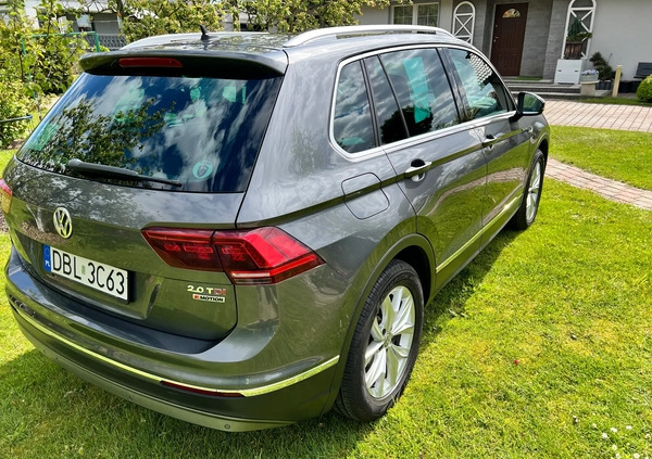 Volkswagen Tiguan cena 109000 przebieg: 107000, rok produkcji 2017 z Bolesławiec małe 191